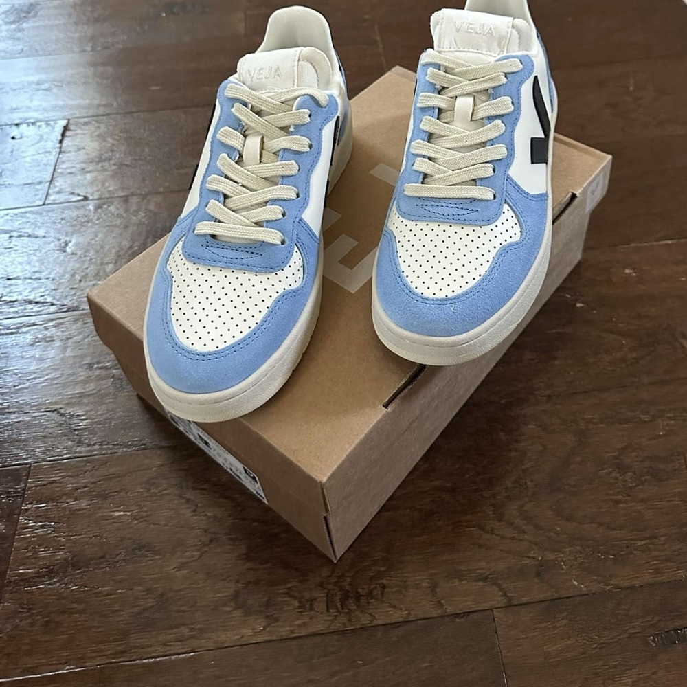 VEJA-V-10 Prime sneakers-size 7.5-blue/white-brand new in box. - Picture 3 of 11